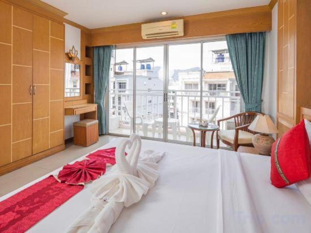 Azure Phuket 3* Patong