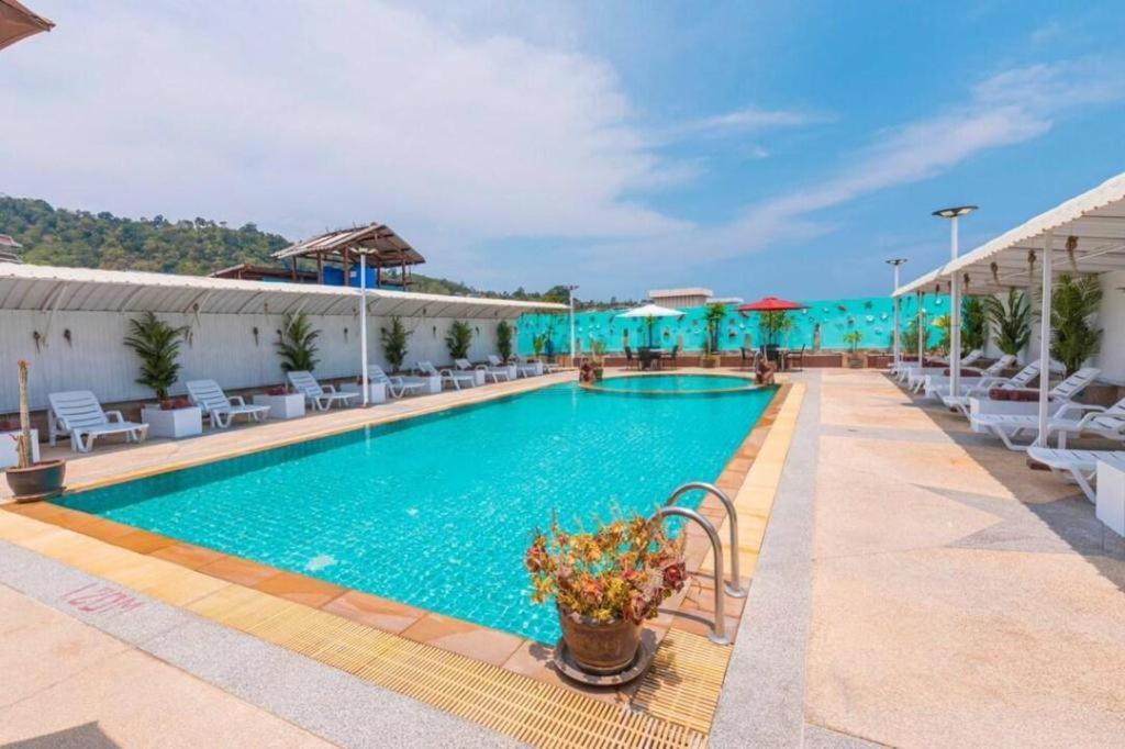 Azure Phuket Hotel Patong