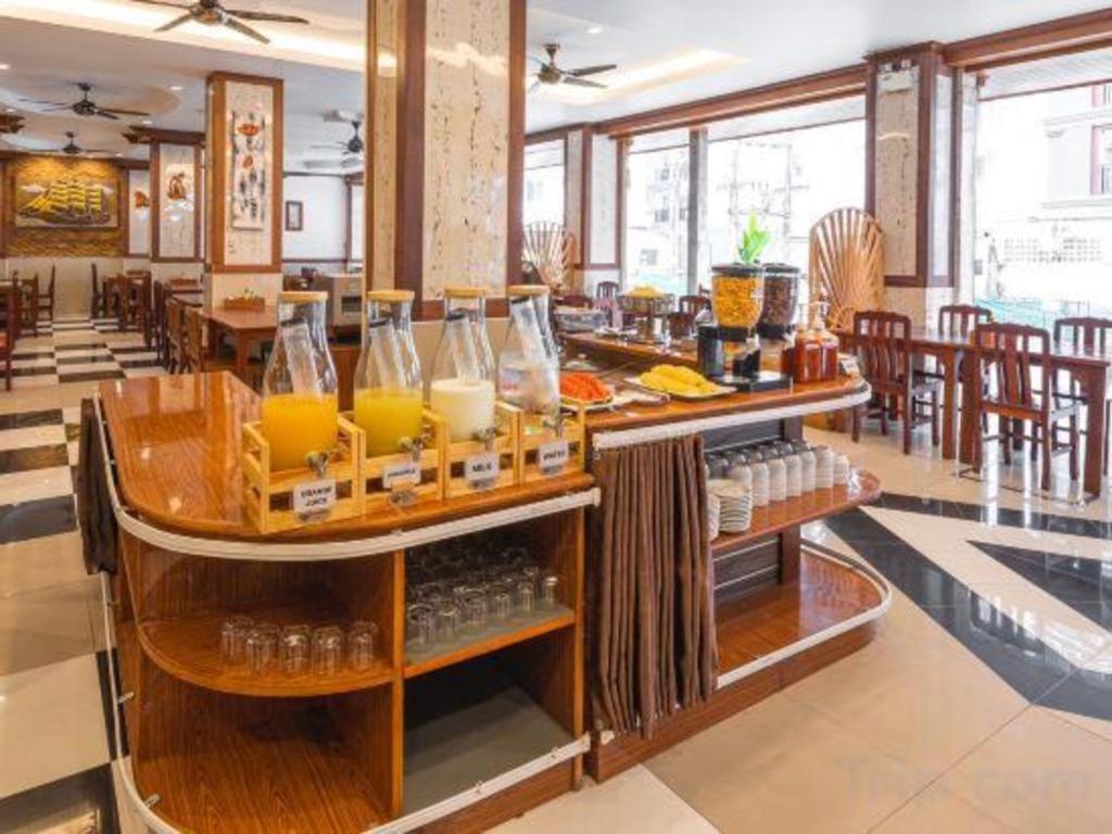 Azure Phuket 3* Patong