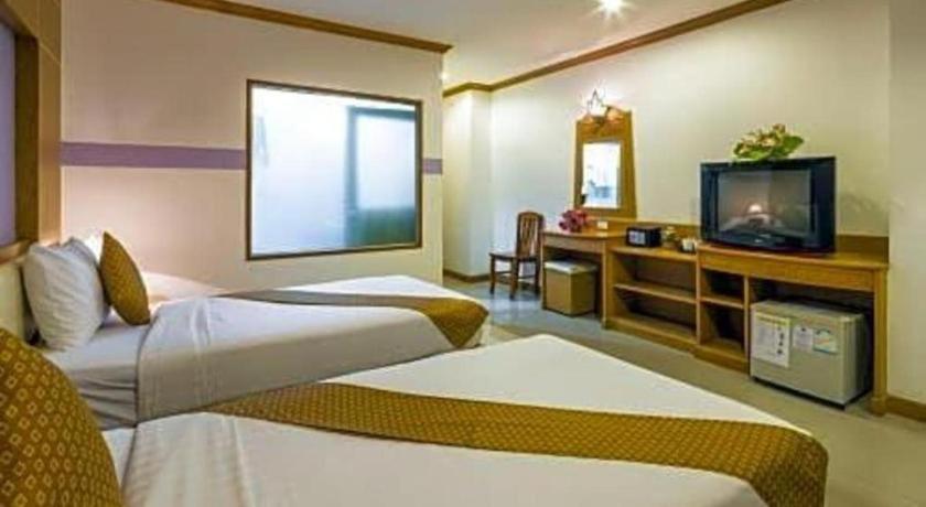 Hotel Azure Phuket 3*