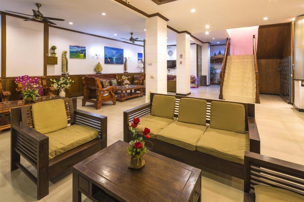 Hotel Azure Phuket 3*