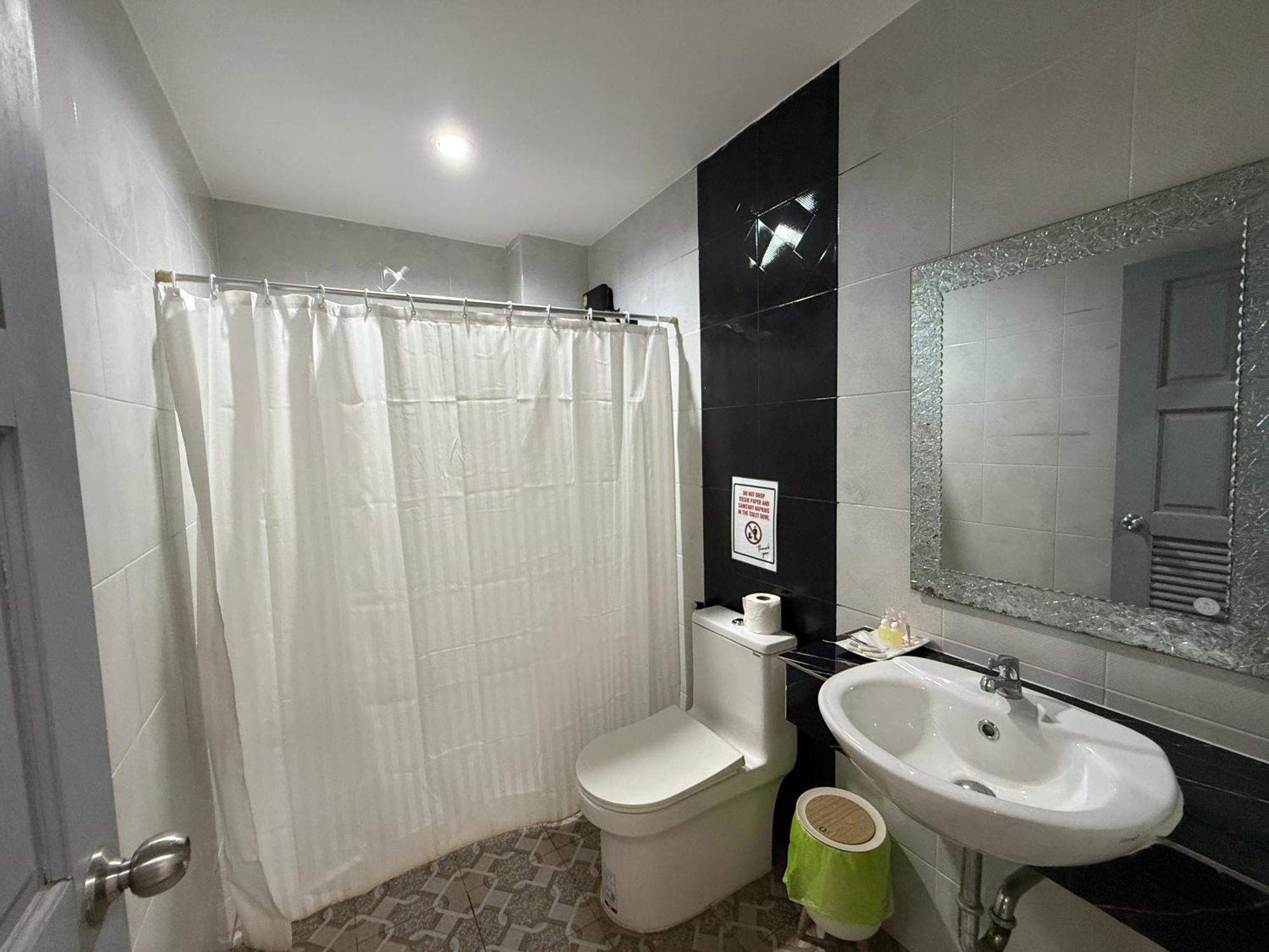 Five Loaves Beds Hotel Patong
