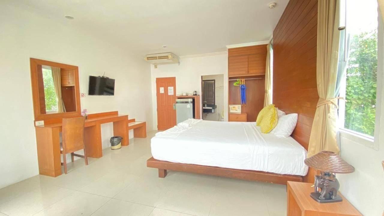 Sukcheewa Phuket 3* Patong