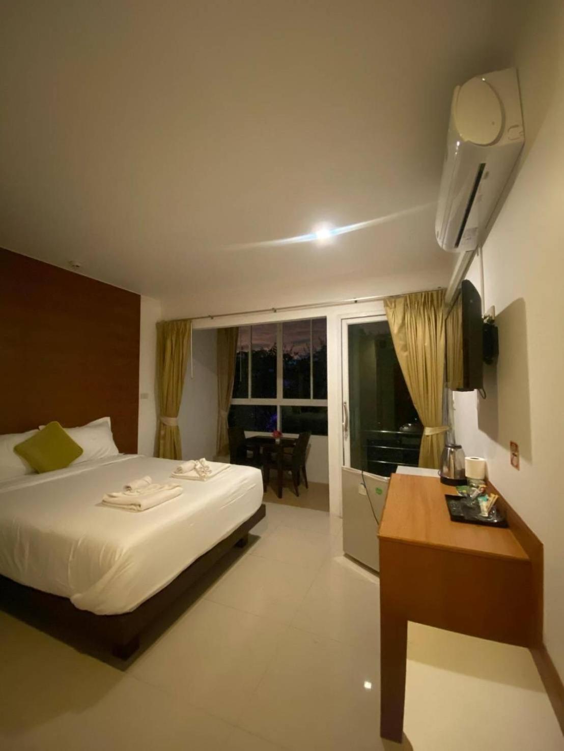 Hotel Sukcheewa Phuket Patong