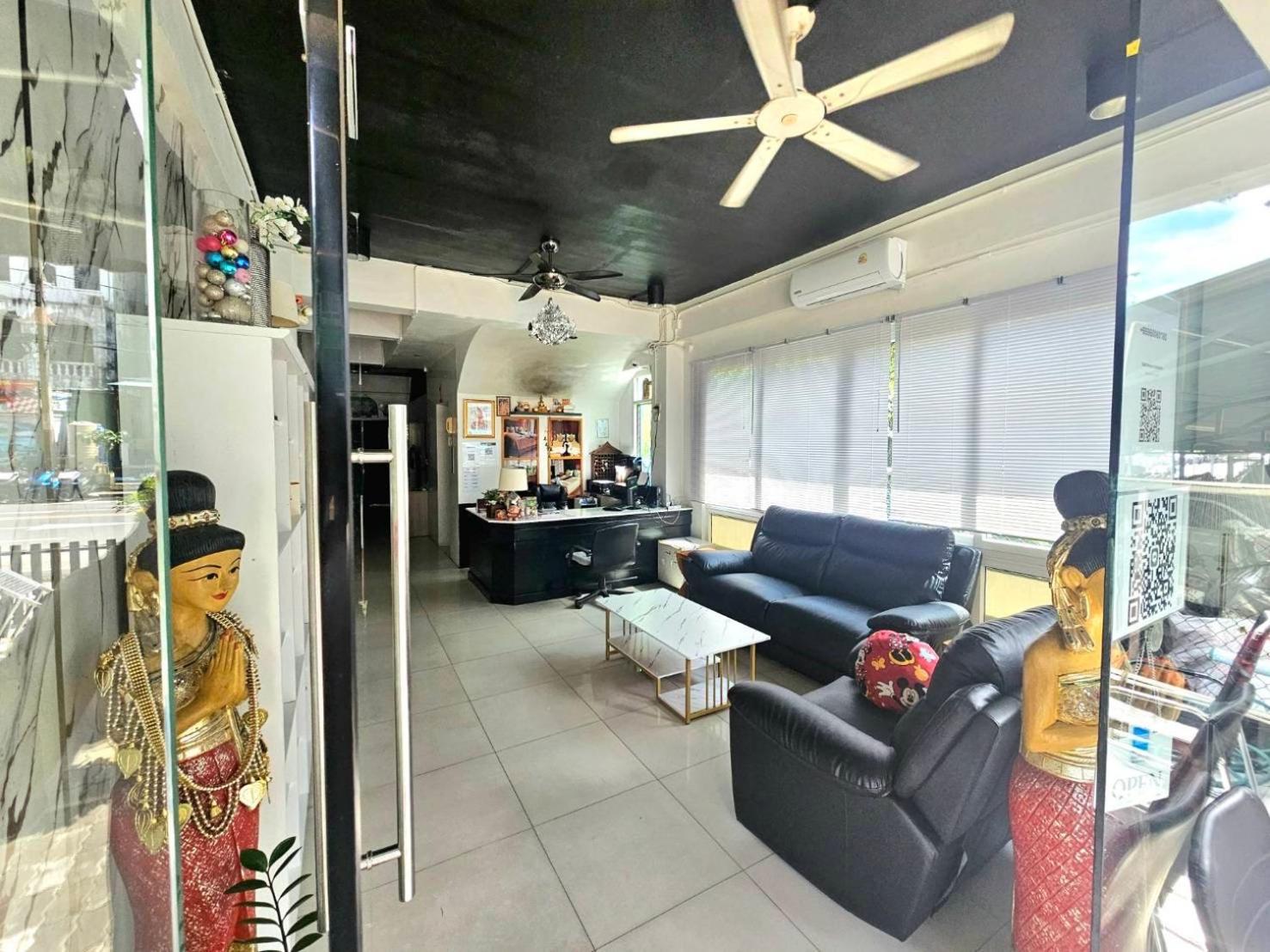 Hotel Sukcheewa Phuket 3*