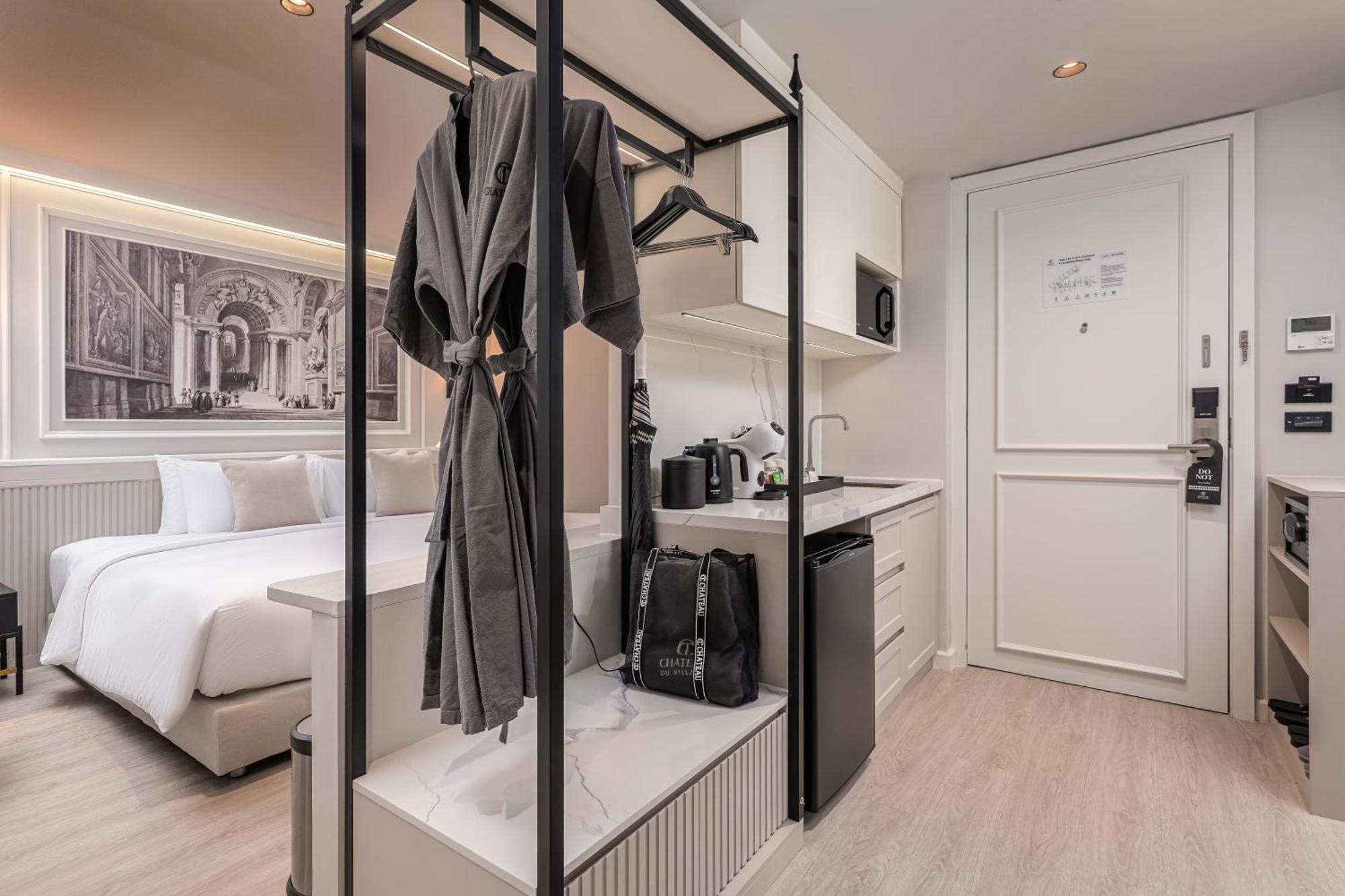 Hotel Chateau Du Village 4*