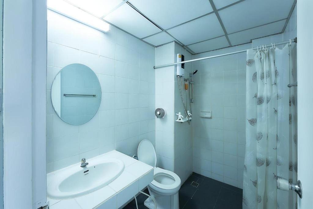 Nora Bukit Hotel 2*