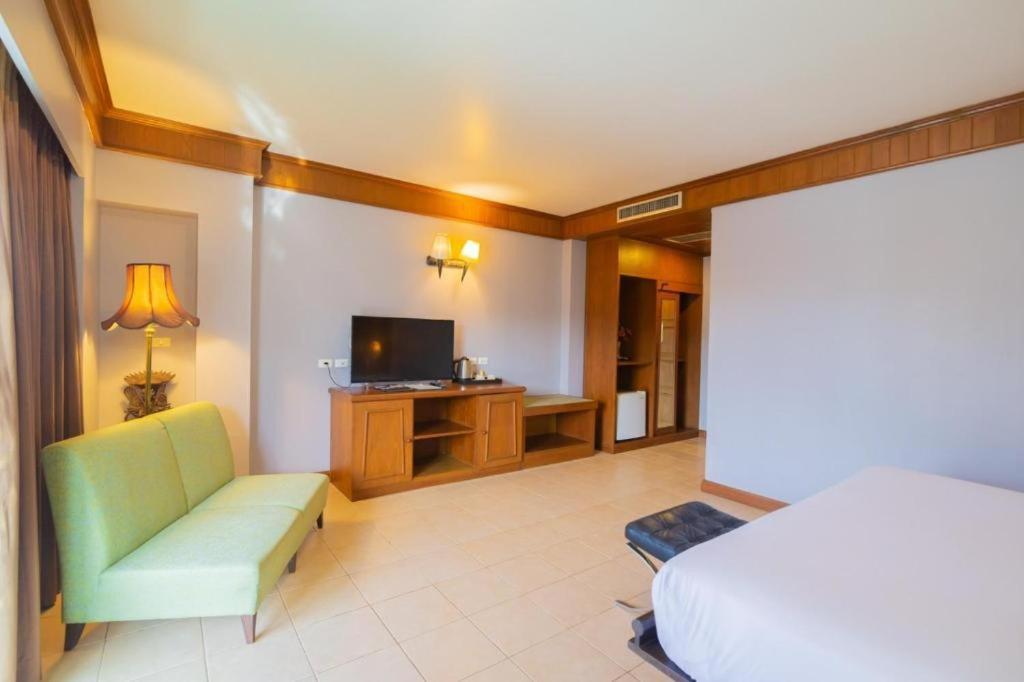 C & N Hotel Patong, Phuket 3* Patong