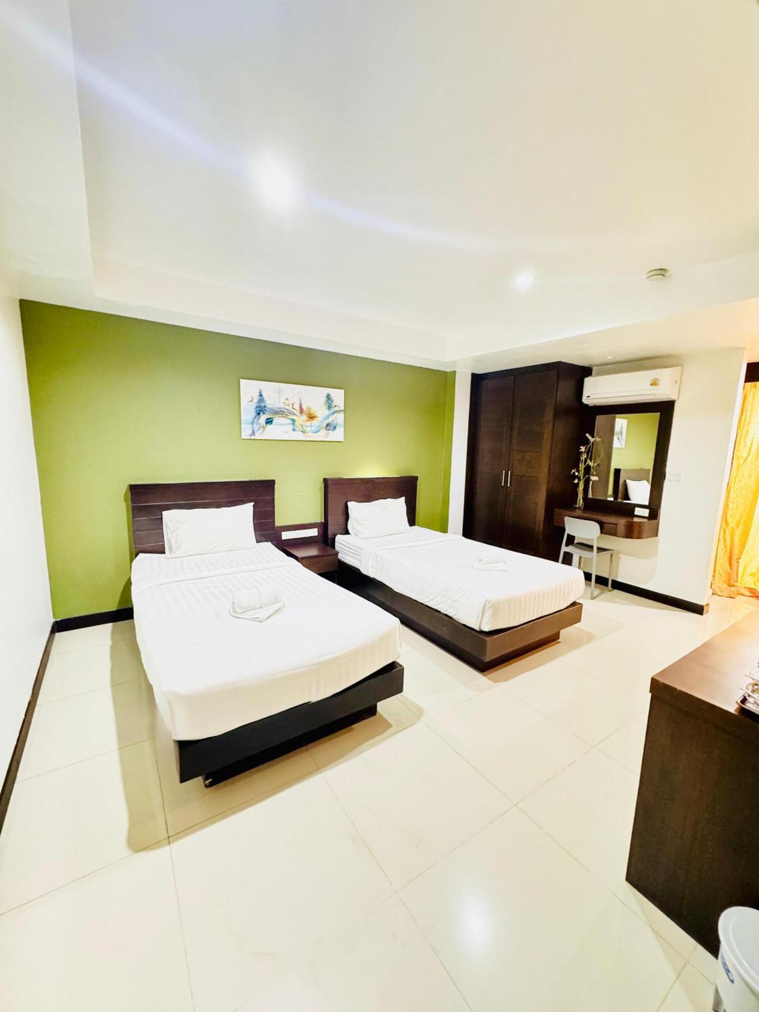 La Casa Hotel