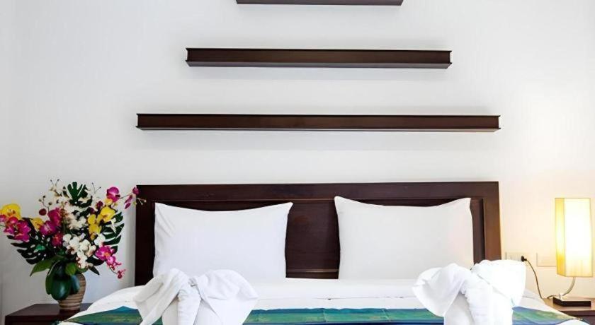 Hotel Triple Rund Place 2*