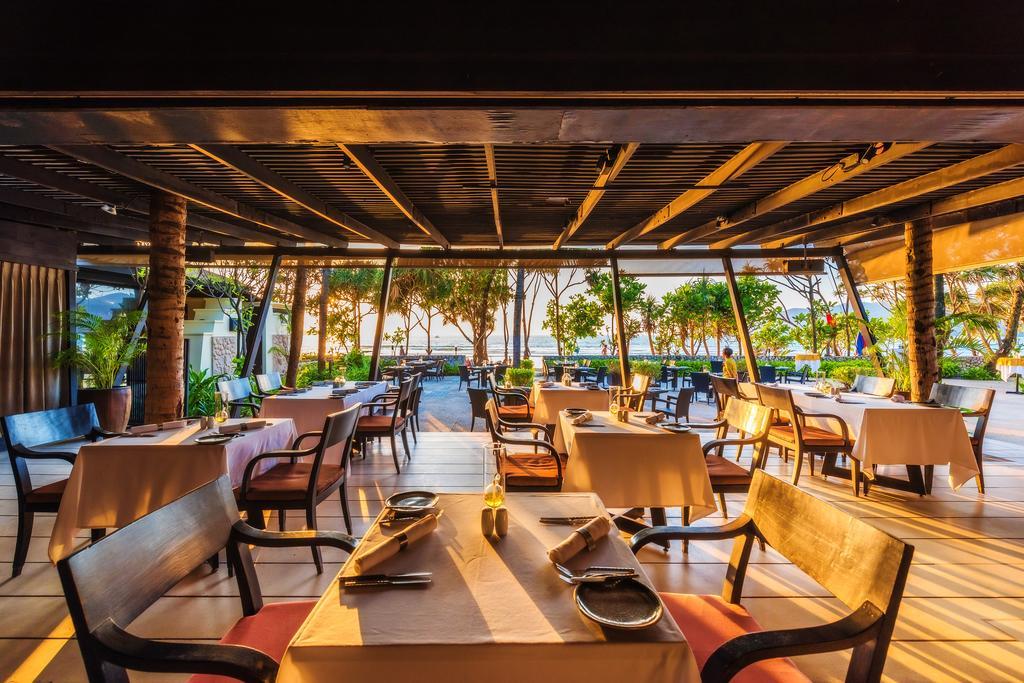 Impiana Beachfront Patong, Phuket Resort 4*