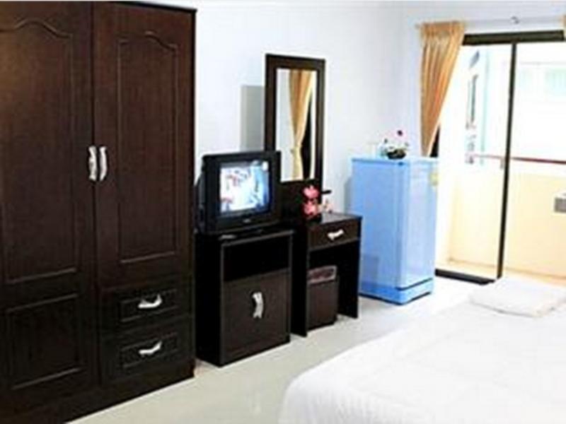 Hostel Roomquest Phuket *