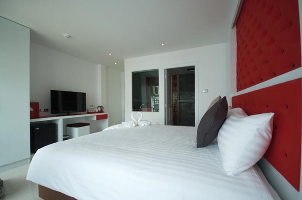 Raha Grand Hotel 3*