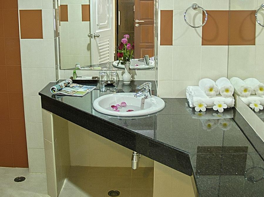 My - Sha Extra Hotel 3*
