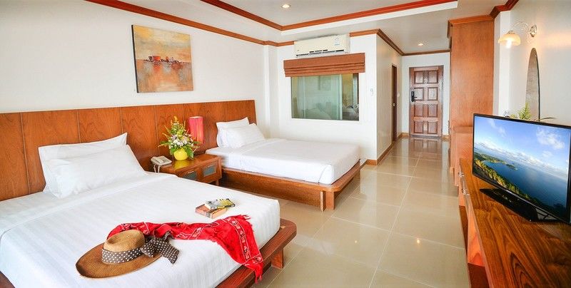 Tri Trang Patong