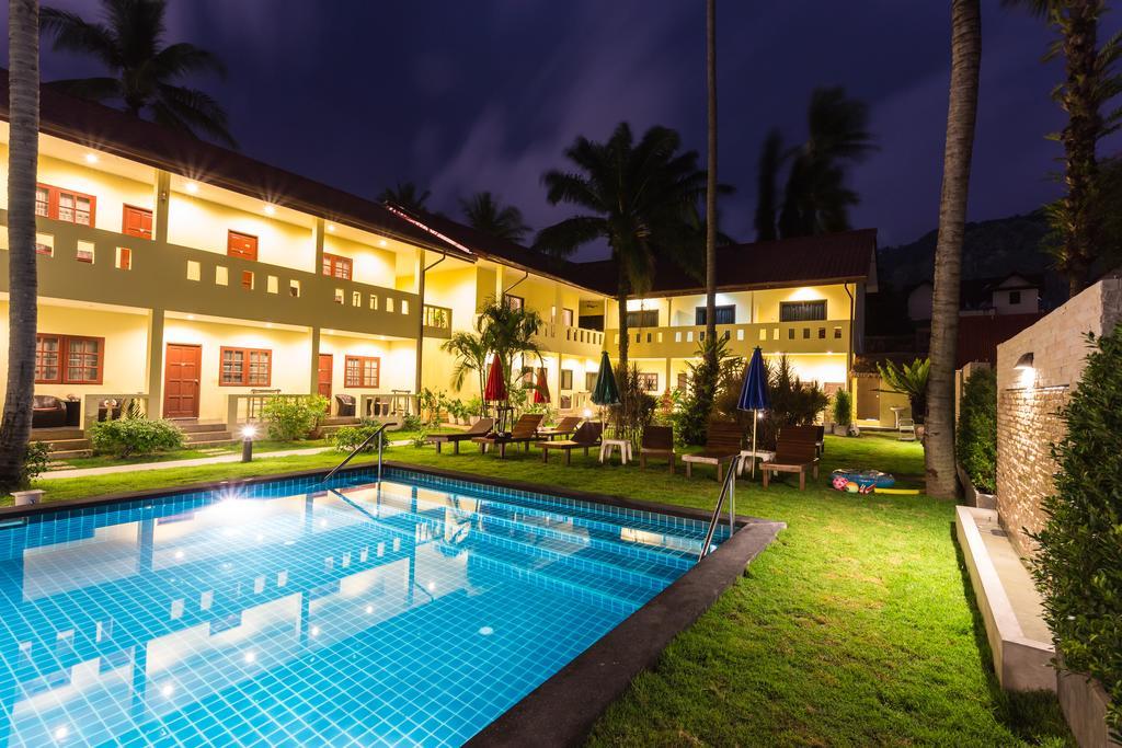 Hotel Austrian Garden & Restaurant