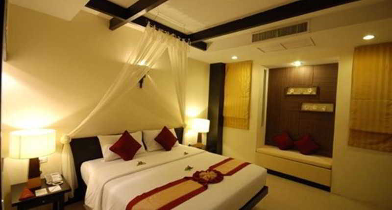The Royal Palm Front Hotel