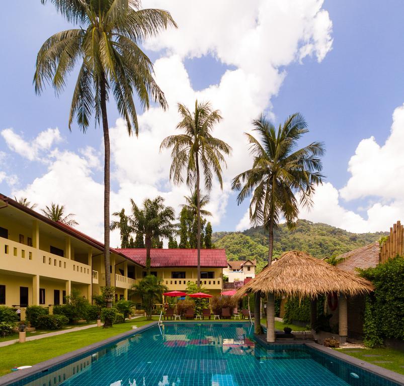 Austrian Garden & Restaurant Hotel 3*