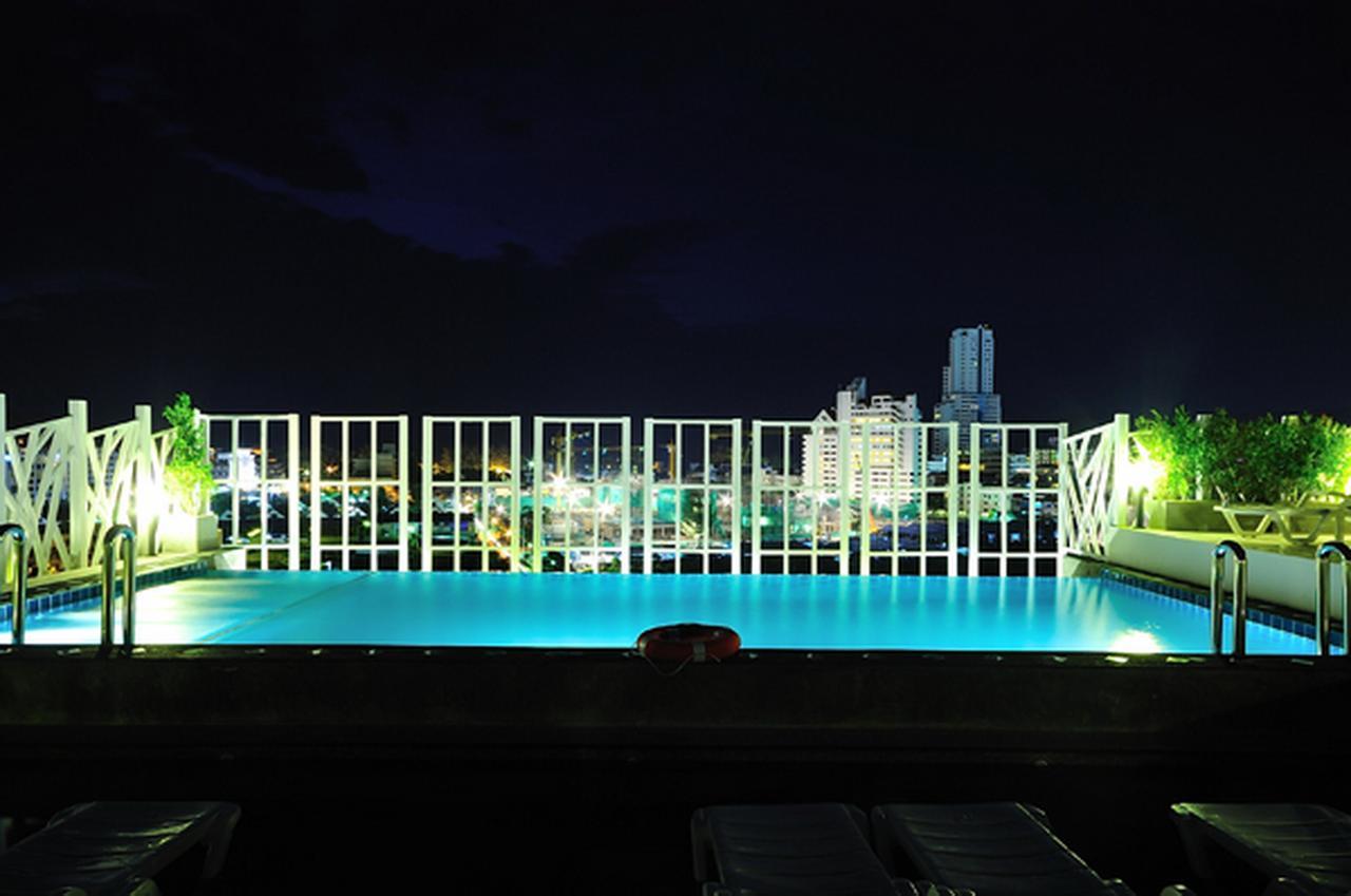 Hotel Raha Grand