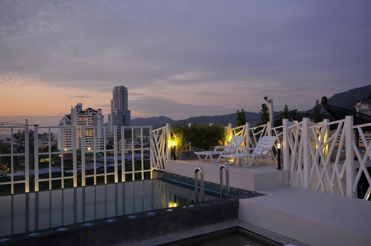 Raha Grand Hotel