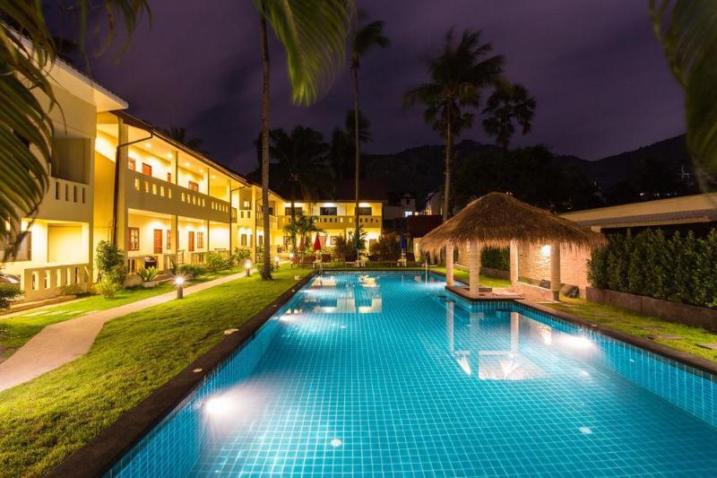 Austrian Garden & Restaurant 3* Patong
