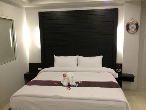 Hotel Cat Story 3*