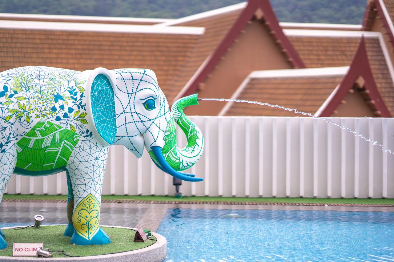 Ramada By Wyndham Phuket Deevana
