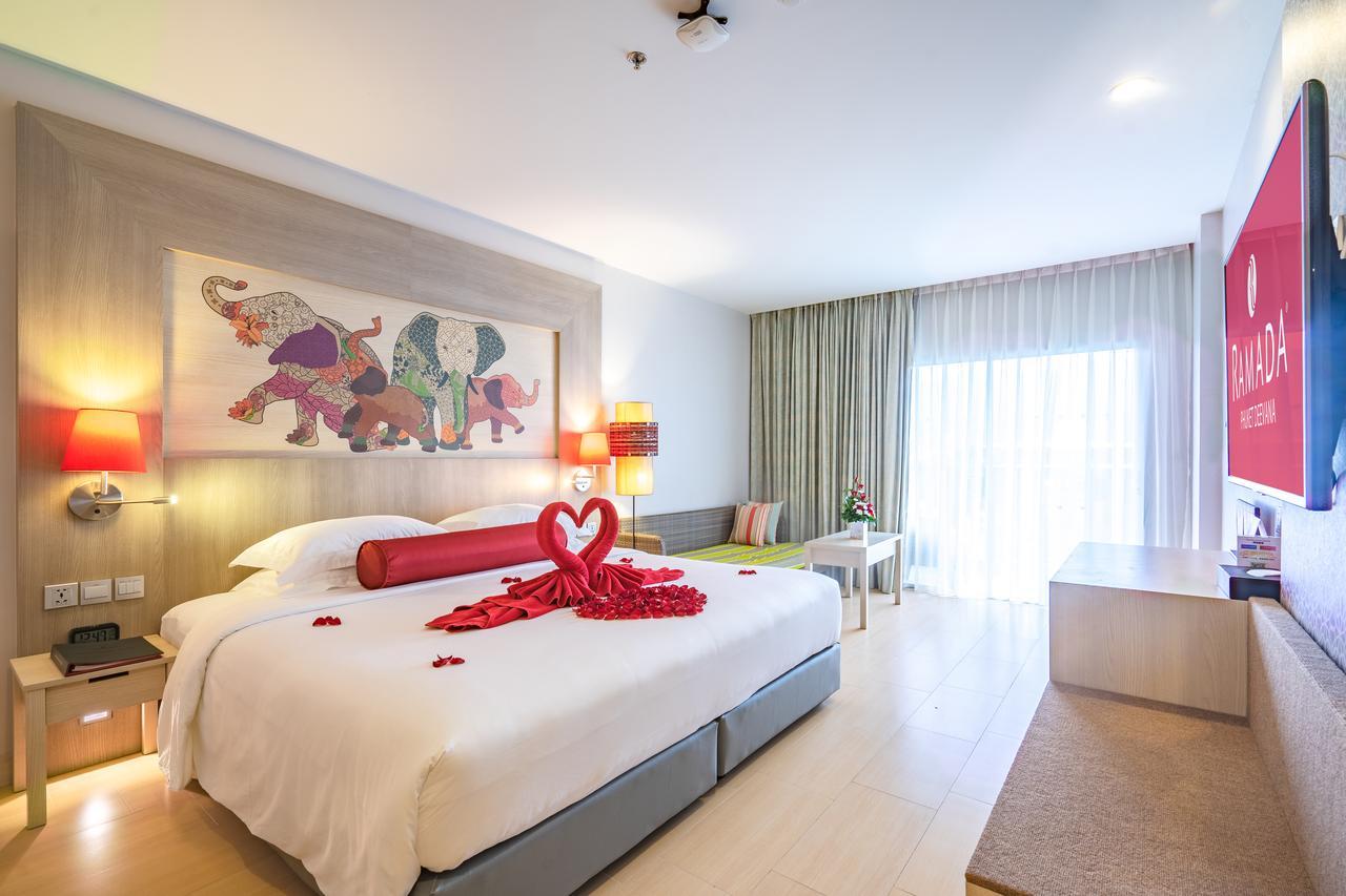 Ramada By Wyndham Phuket Deevana Hotel