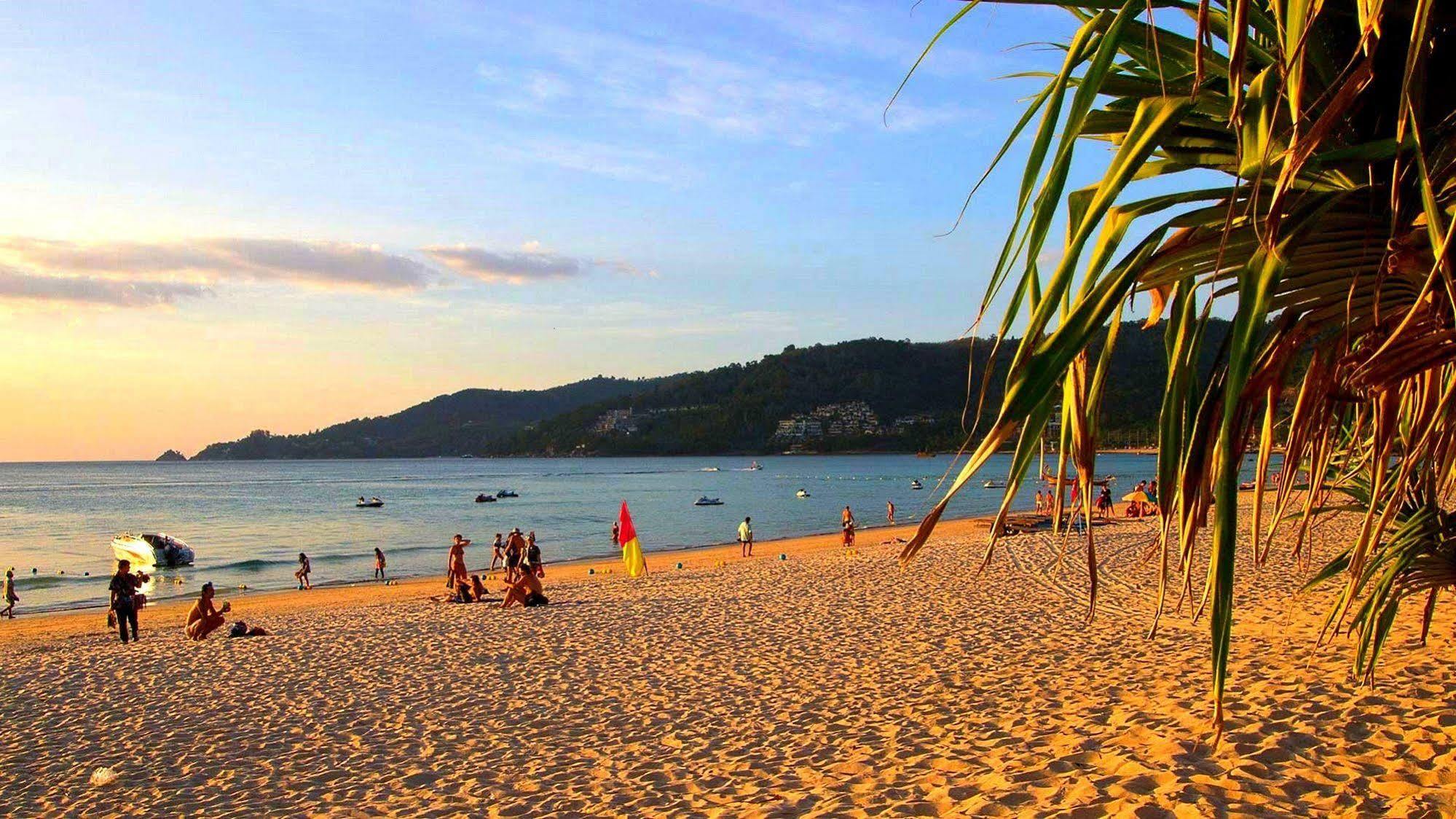 Hotel The Royal Palm Front Patong