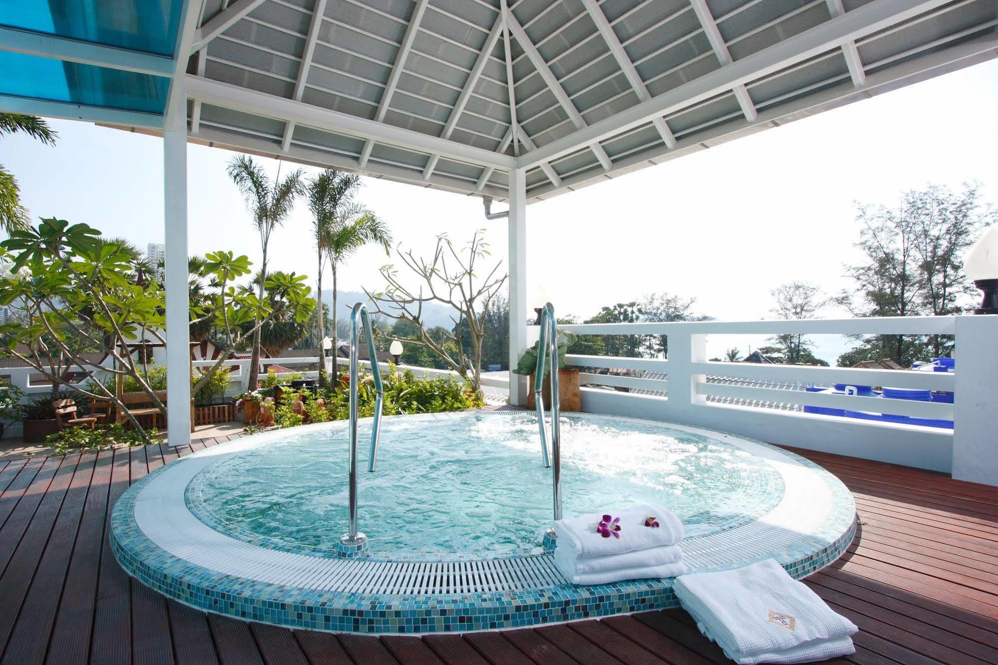 Rayaburi Hotel, 3* Patong