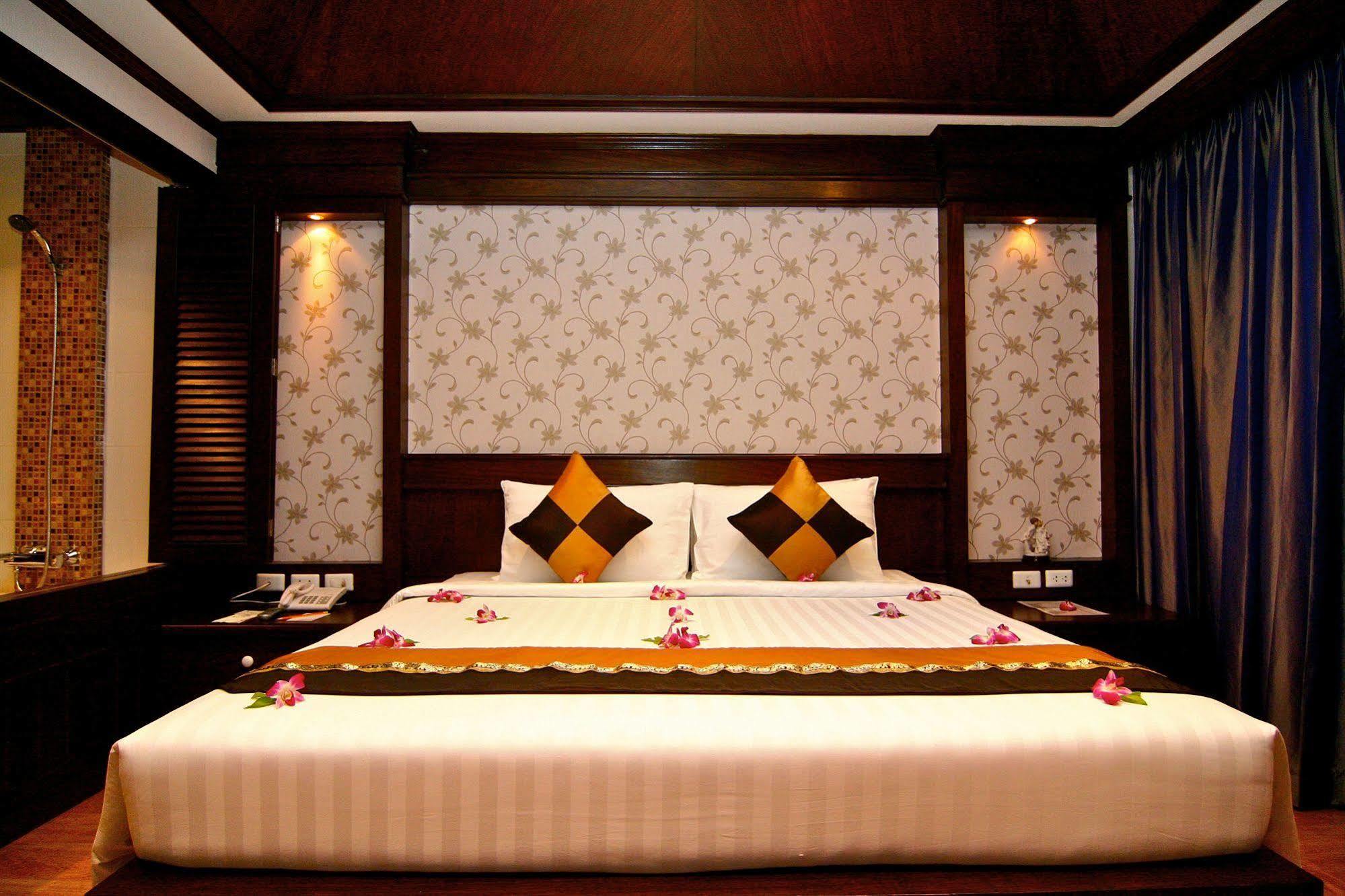 Rayaburi Hotel, 3*