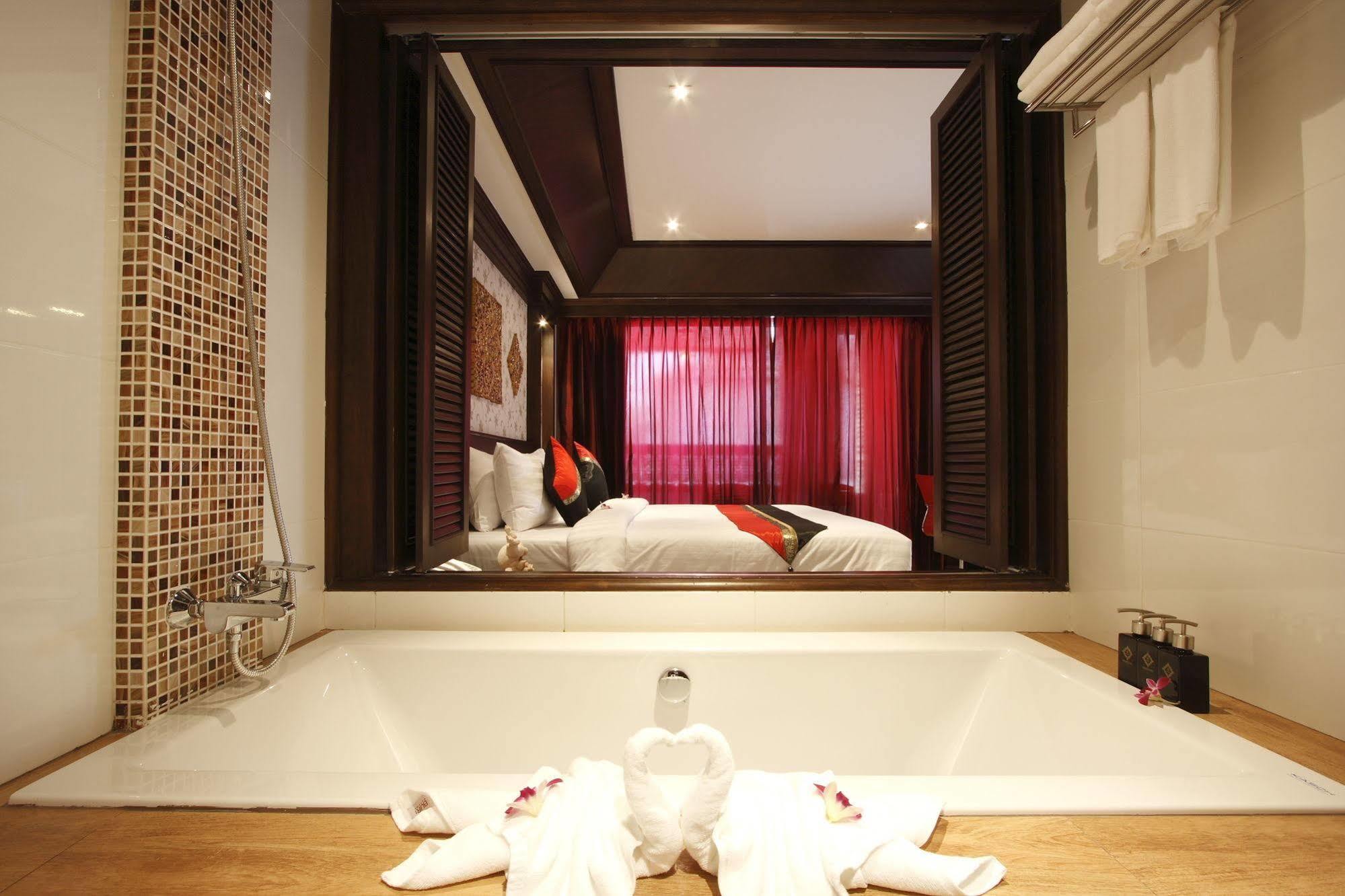 Rayaburi Hotel, Hotel 3*
