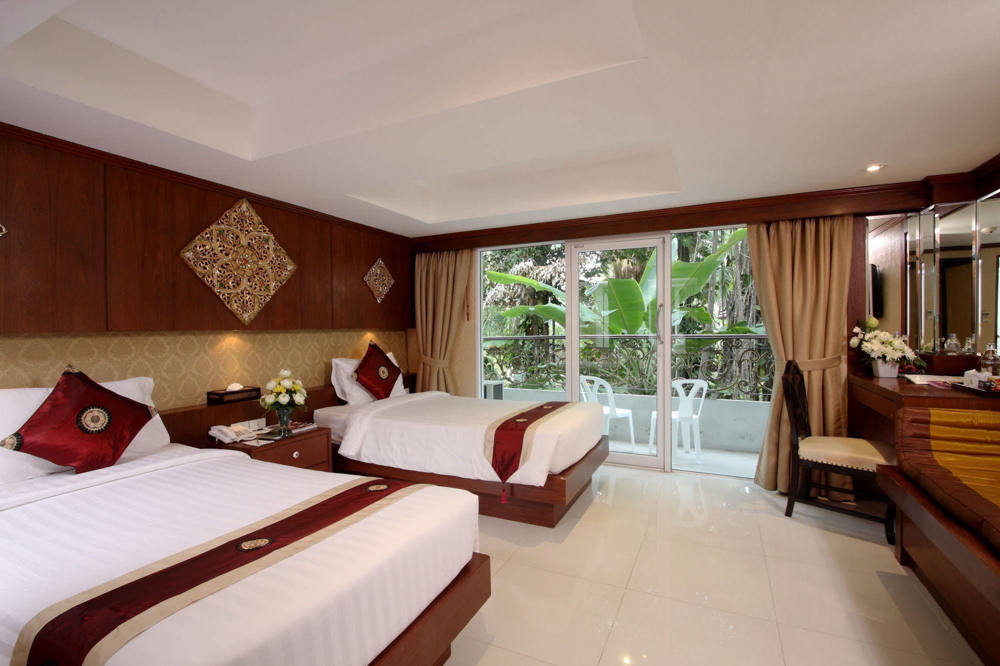 Rayaburi Hotel, 3* Patong
