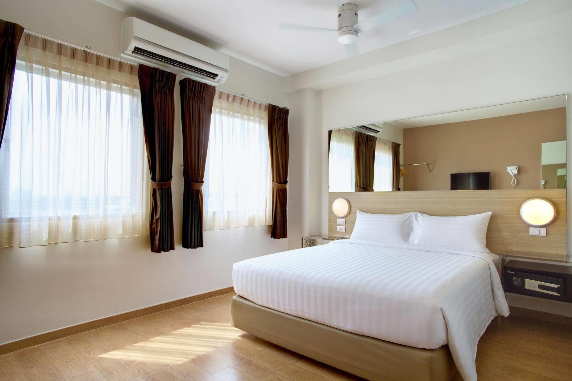 Hotel Red Planet Phuket - Sha Extra