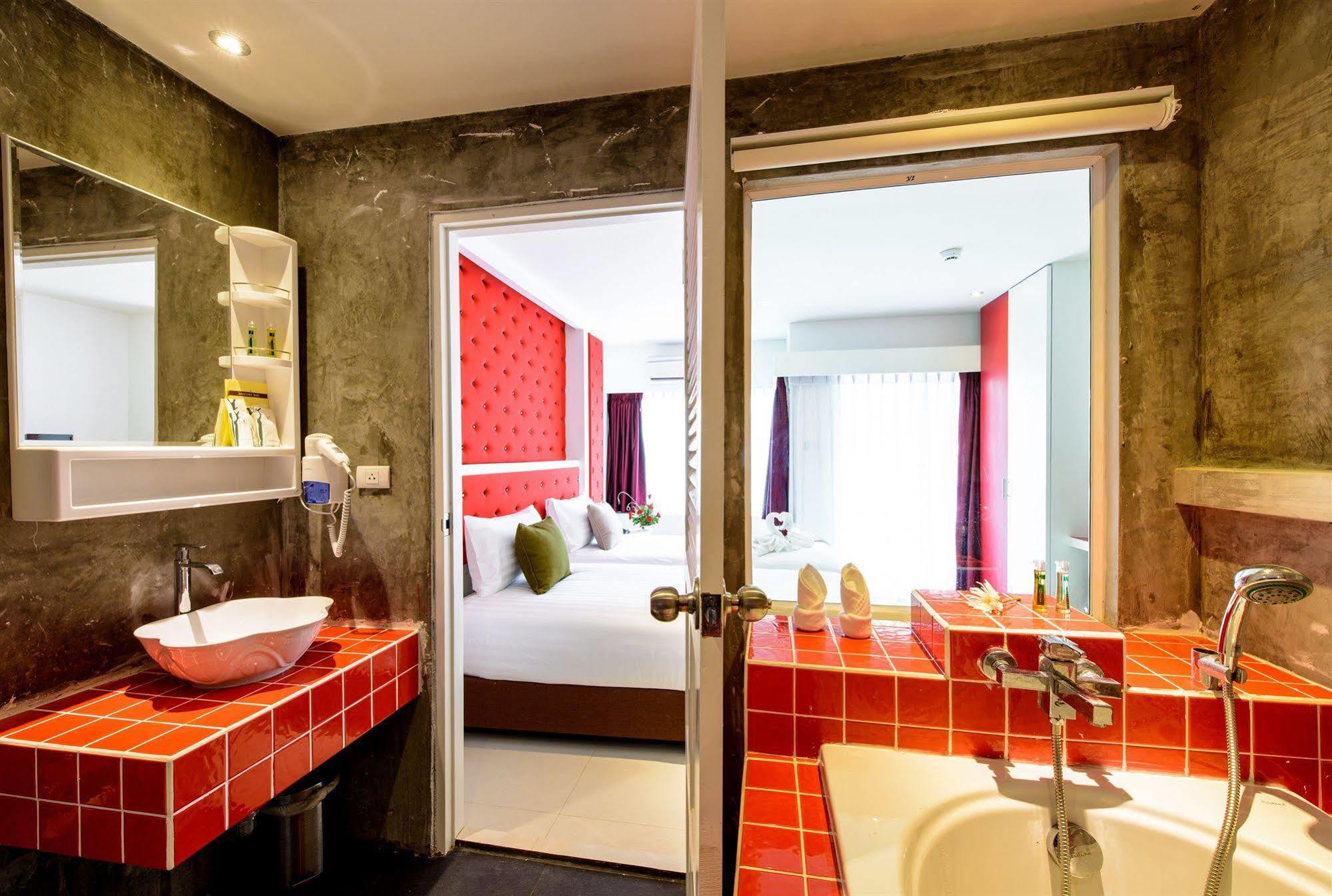 Raha Grand 3* Patong