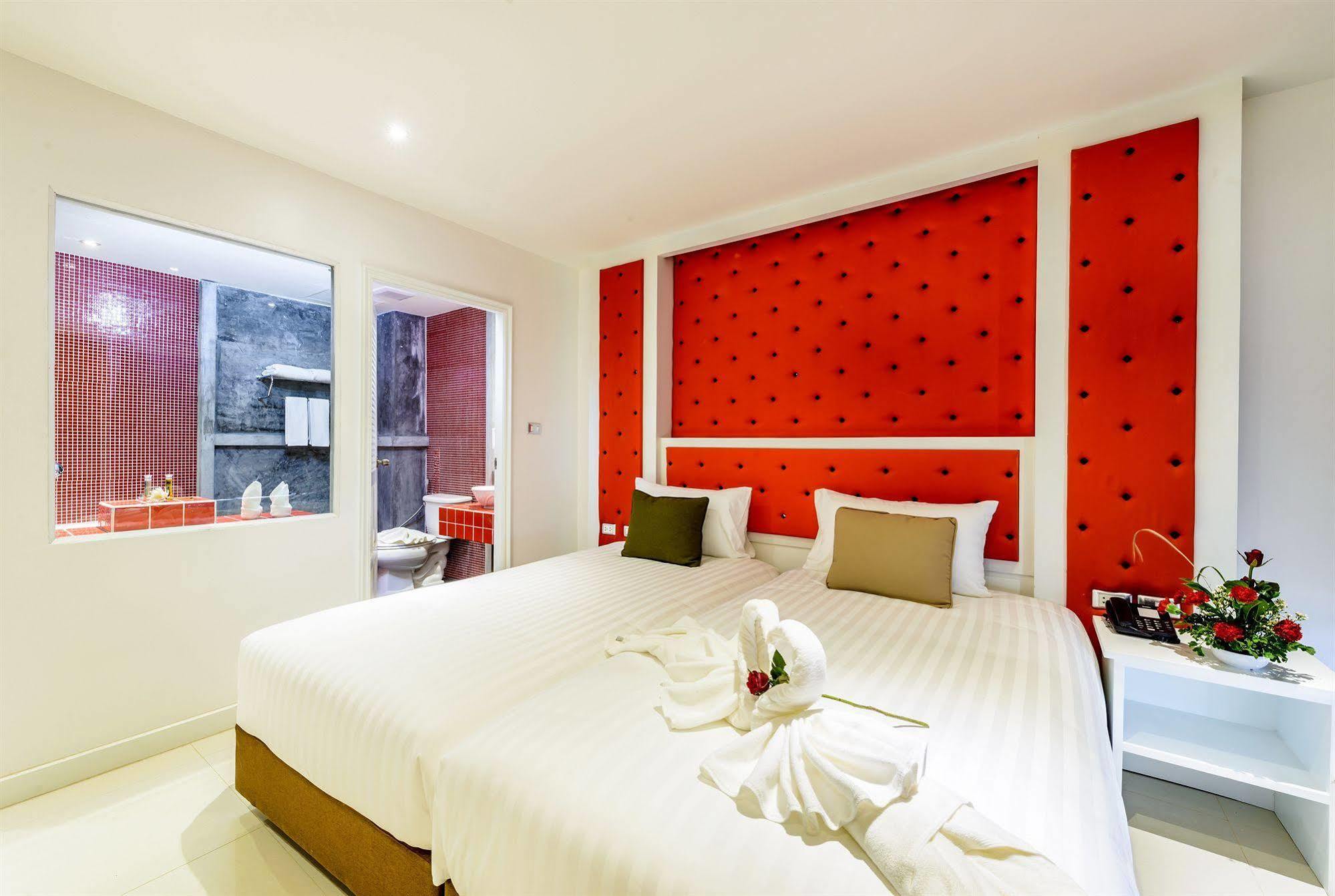 Hotel Raha Grand