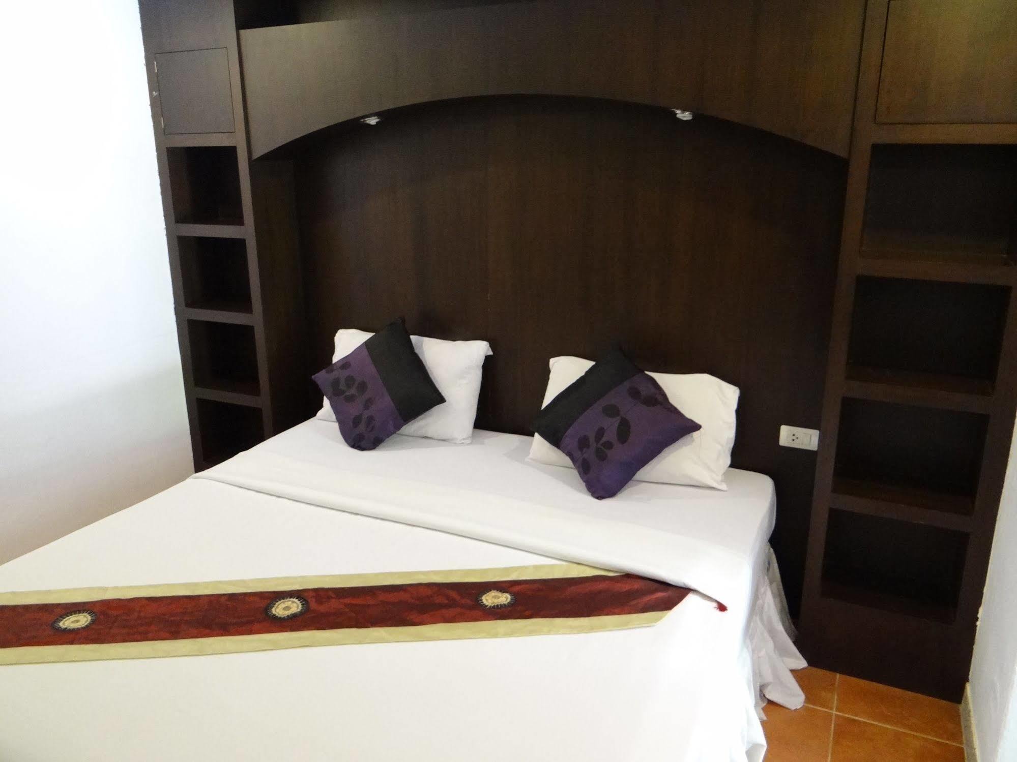 Le Tong Hotel 3*