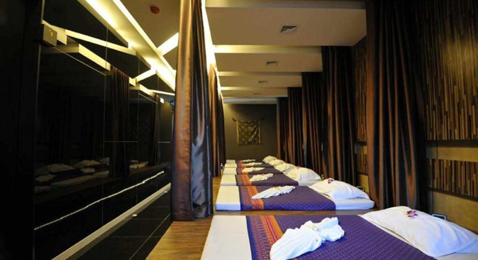 Resort C & N And - Sha Extra 3*