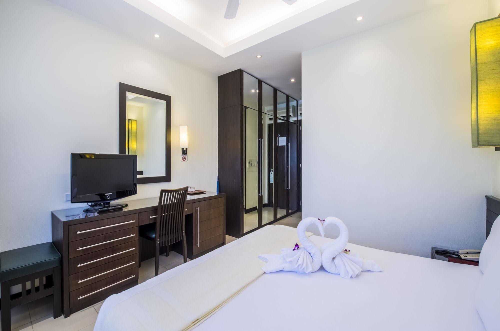 Hotel Lokal Phuket 