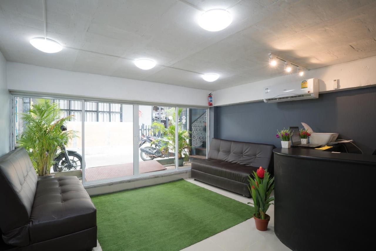 Grey Door Guest house Patong