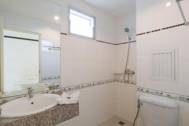 Hotel Oyo 232 Hometel Patong