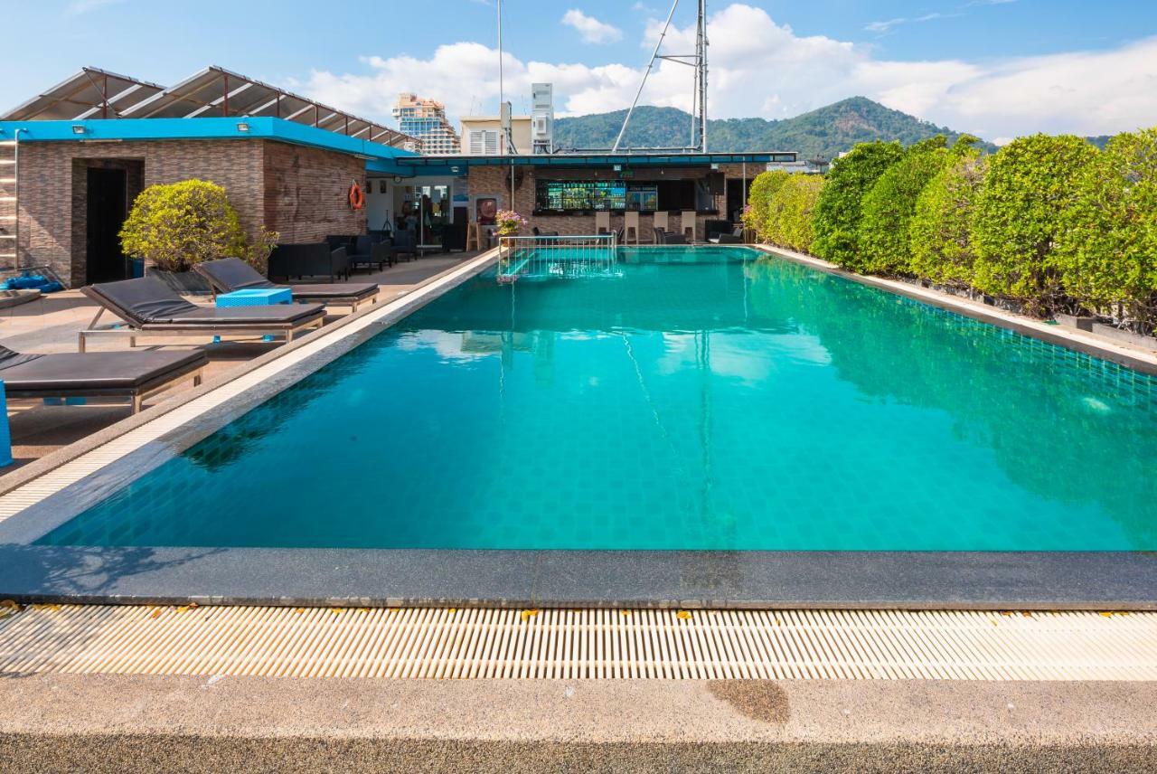 Azure Bangla Phuket 3*