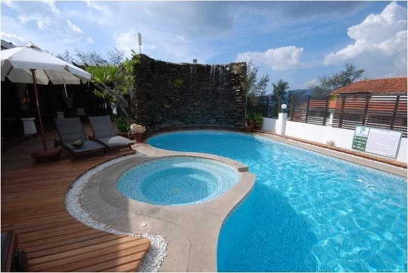 The Royal Palm Front 3*