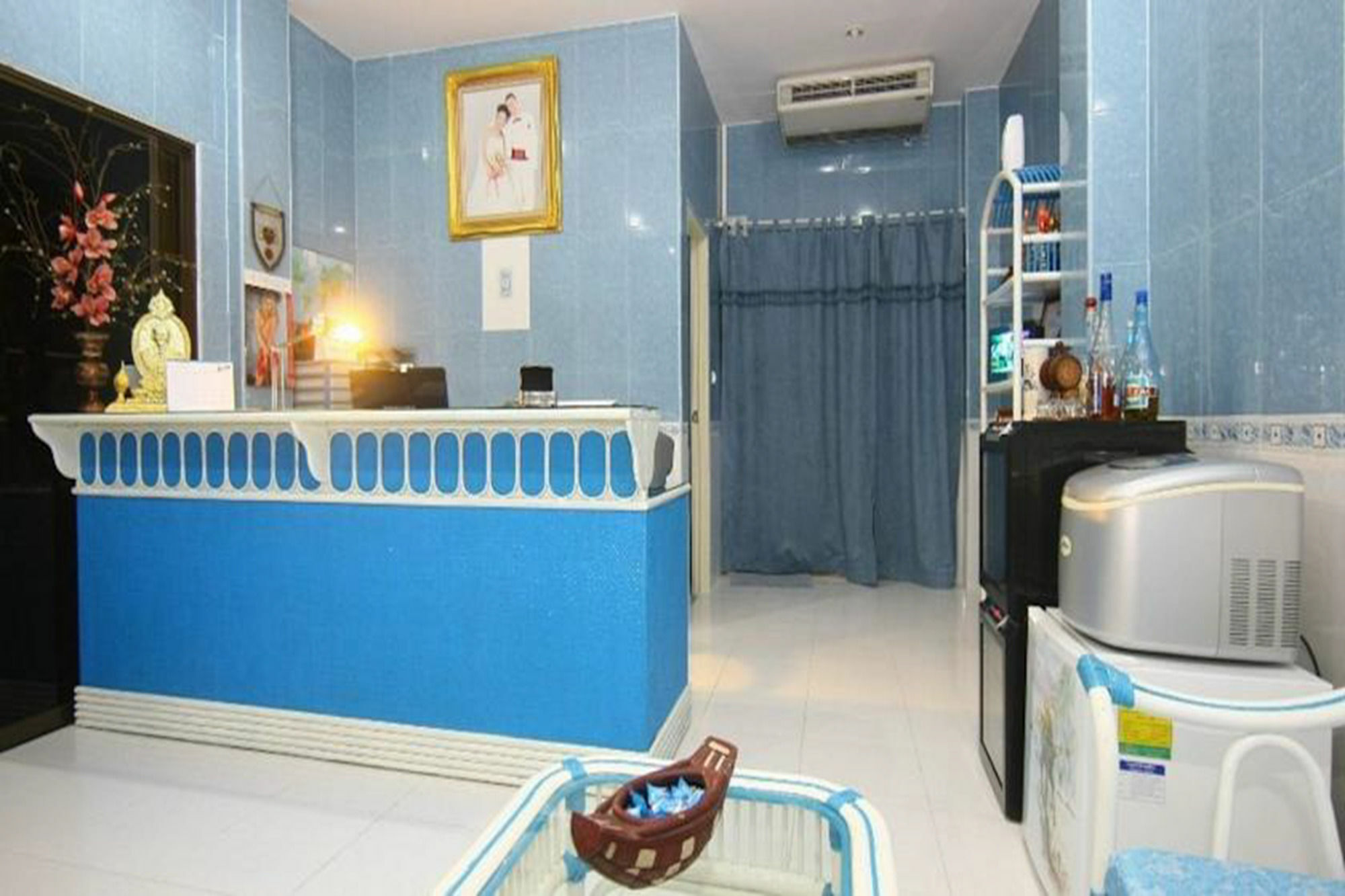 Sunbeach Mansion 2*