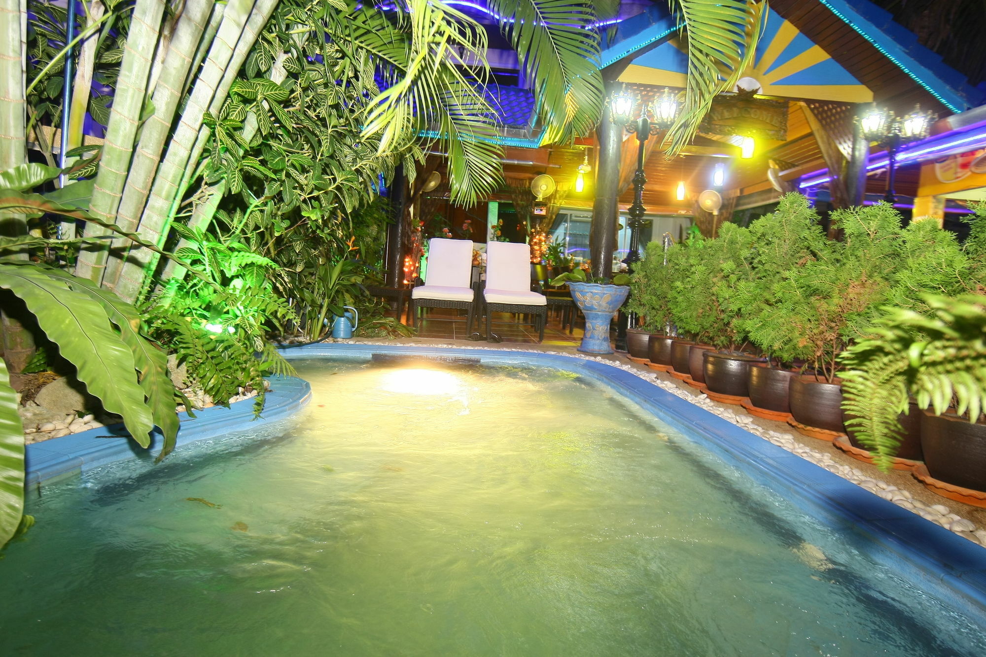 Sunbeach Mansion Hotel 2*