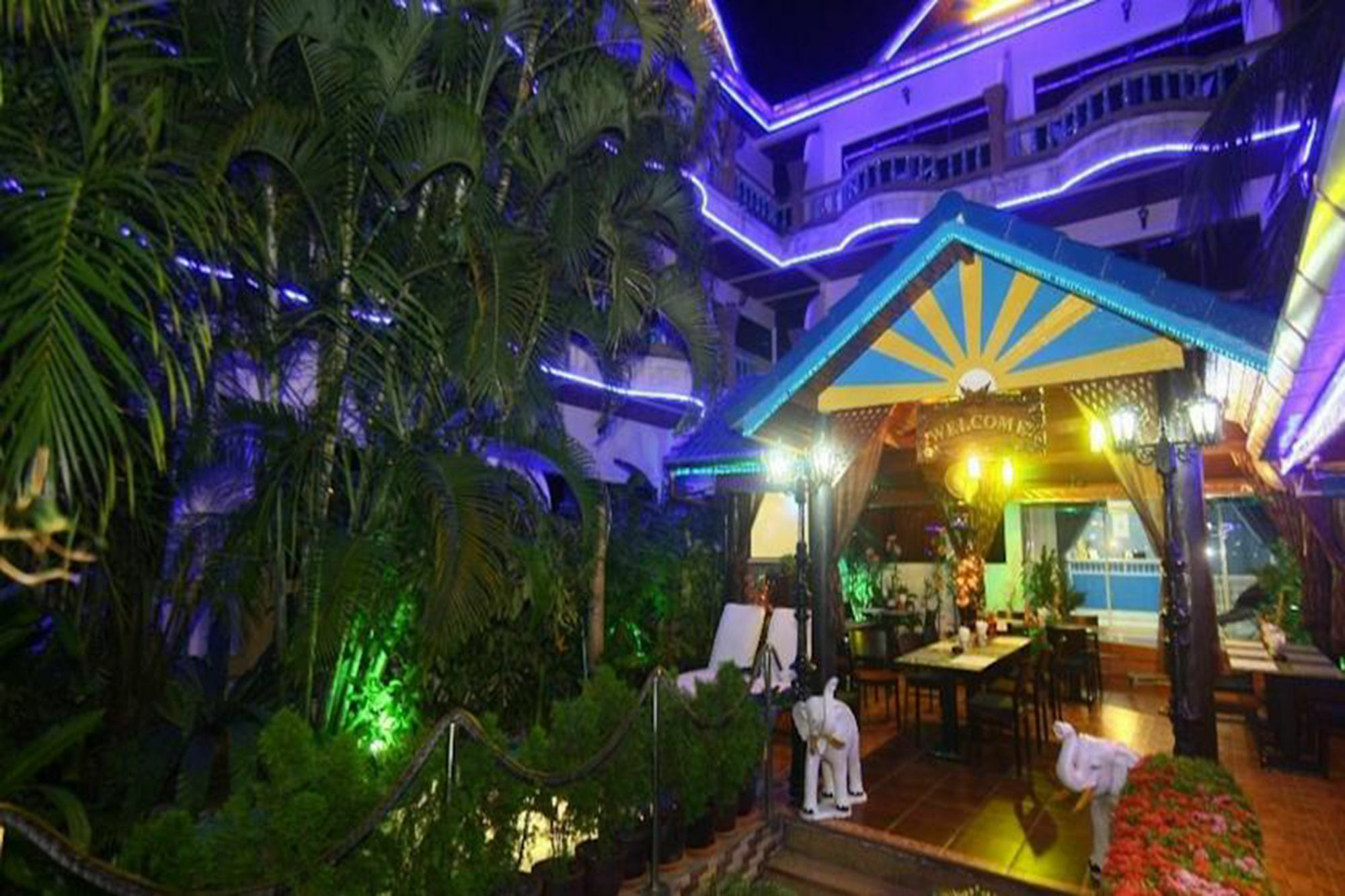 Sunbeach Mansion 2*
