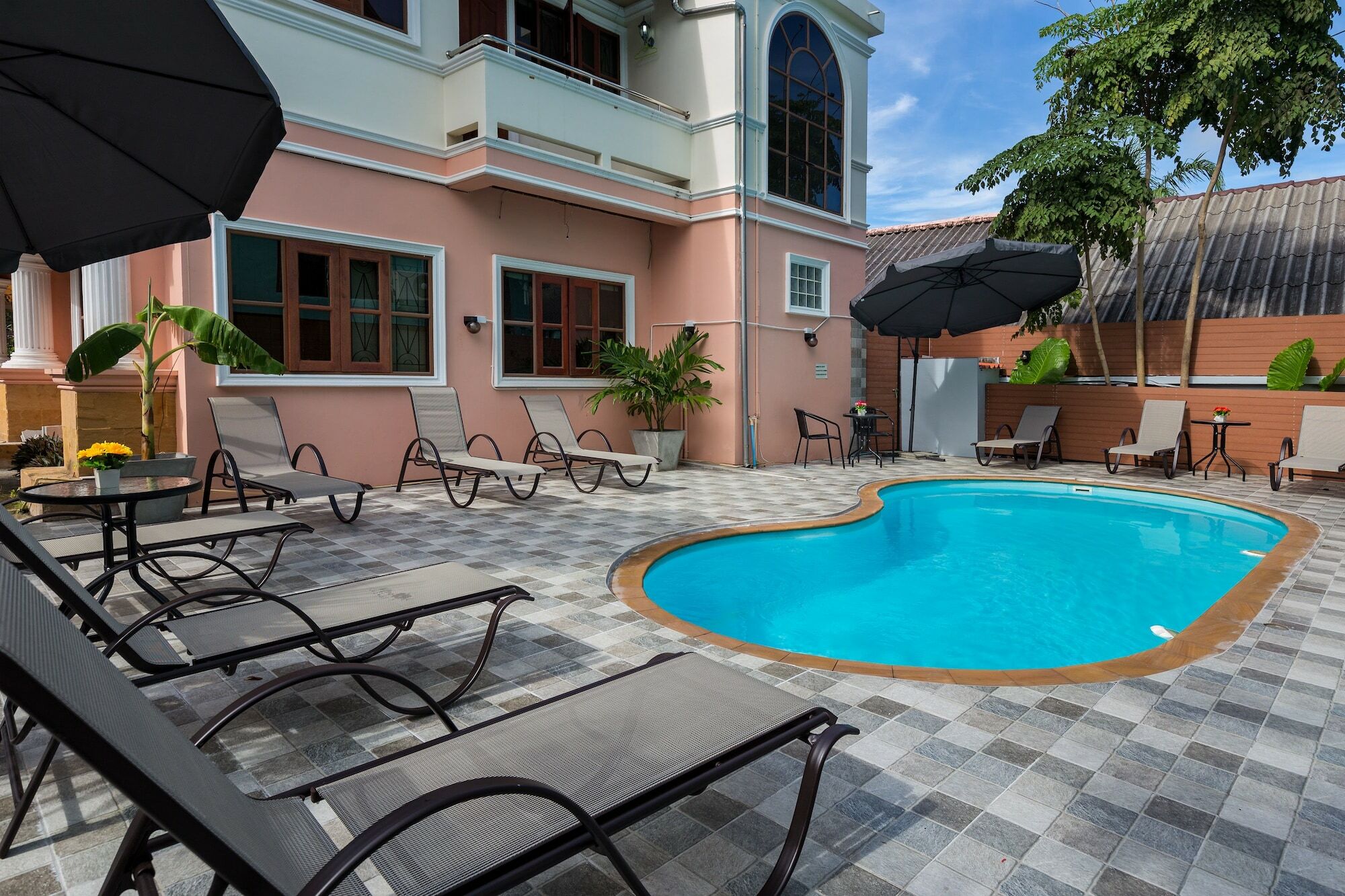 Guest house A&j Nanai Patong