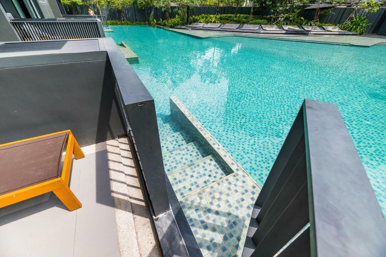 Apartment The Deck Patong Condo By Joy