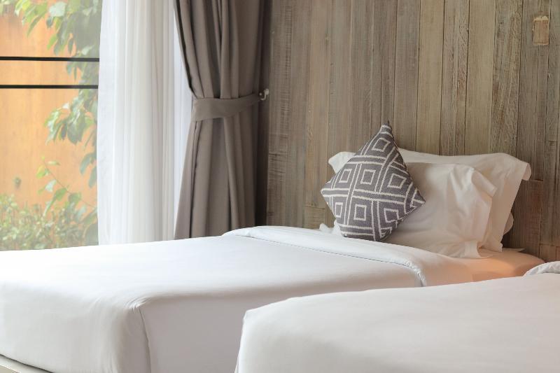 Hotel Dinso & Phuket, Vignette Collection By Ihg 5*