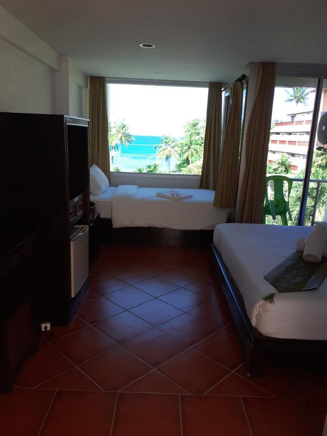 Le Tong Hotel